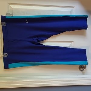 WomensNike Essential Dri-Fit capris,  2x plus size,  blue and teal